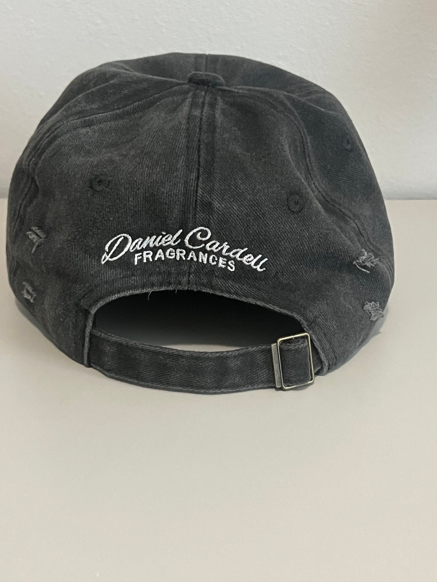 Distressed Cap Daniel Cardell Fragrances