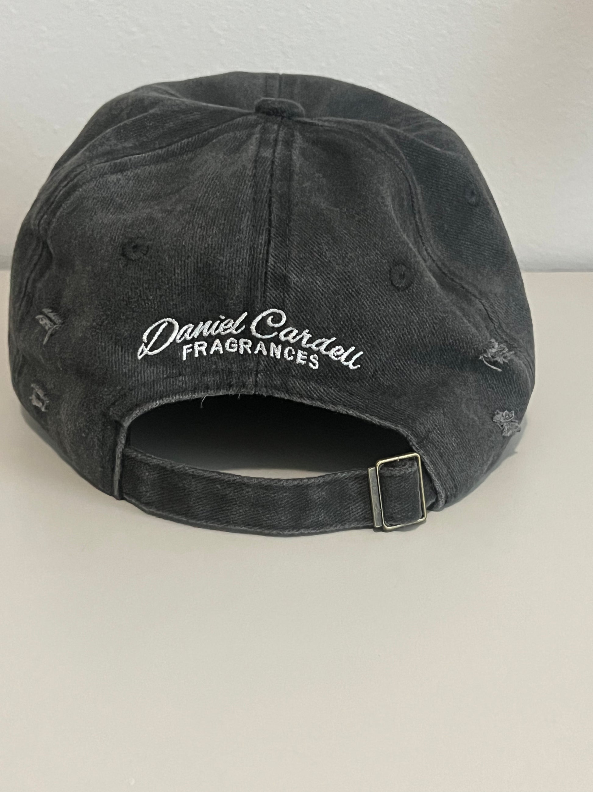 Distressed Cap Daniel Cardell Fragrances